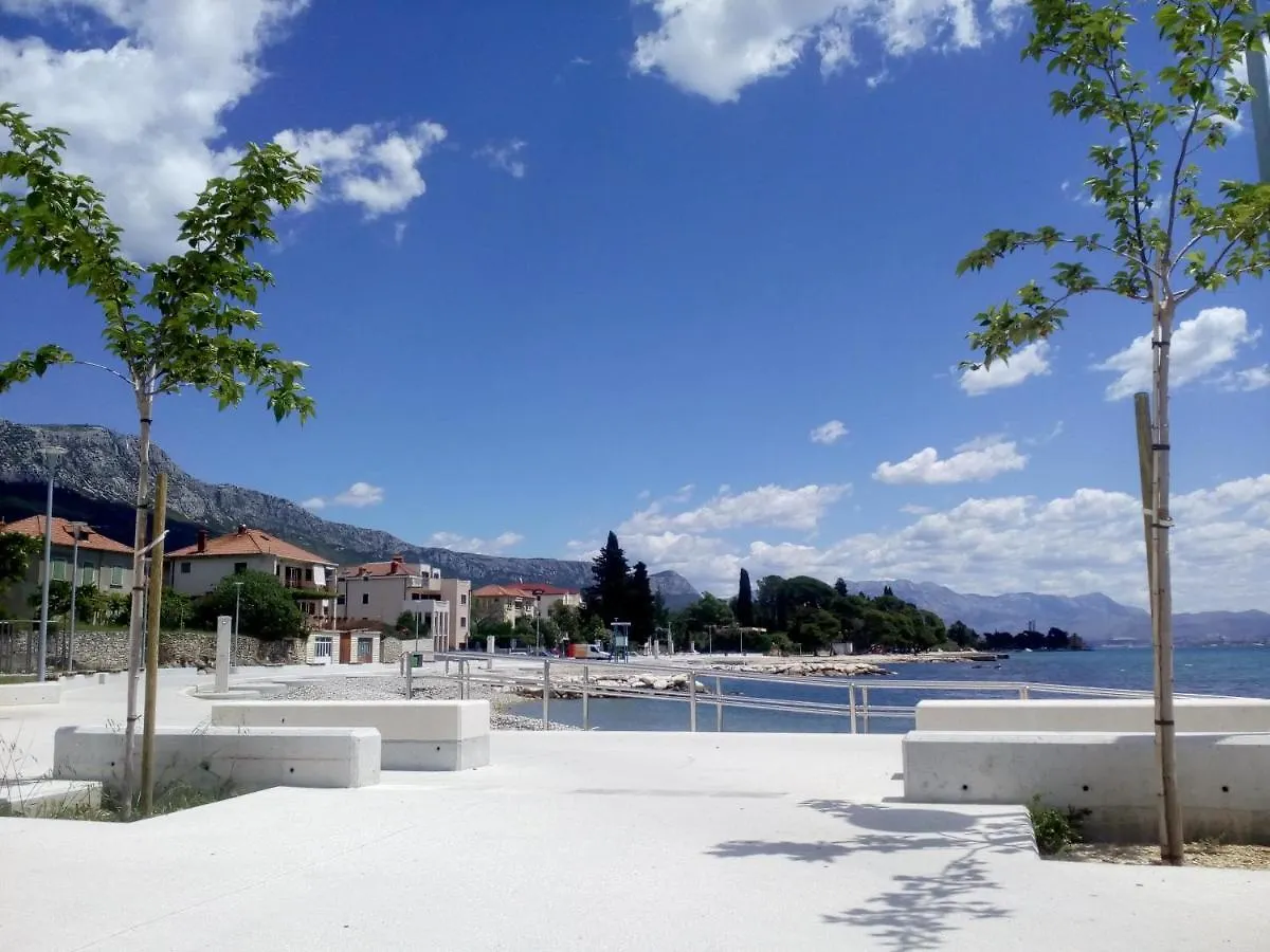 Old School Apartment Kastela